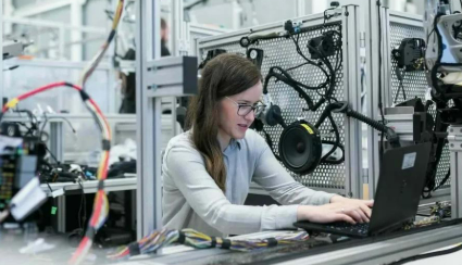 英國擬恢復(fù)技術(shù)工作簽證門檻