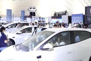 回升，增長7.9%、青睞，超53%……“關(guān)鍵詞+數(shù)字”透視汽車換“新”熱潮