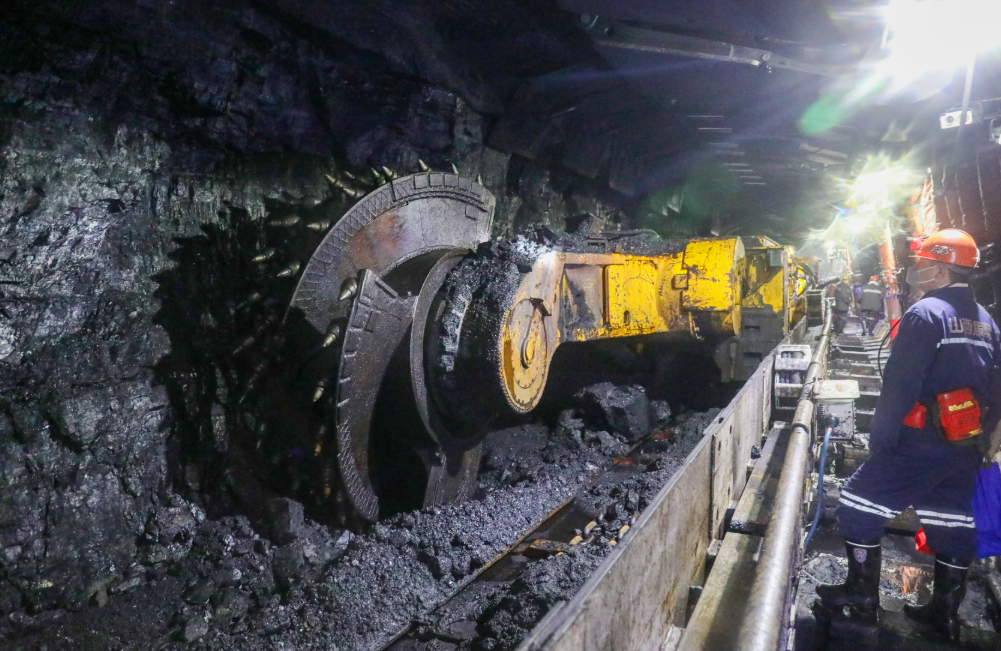 內(nèi)蒙古煤炭開采機械化率已達100% 智能化煤礦產(chǎn)能全國第一