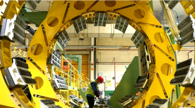 中國(guó)中化風(fēng)神輪胎巨型工程子午胎擴(kuò)能增效項(xiàng)目開(kāi)工