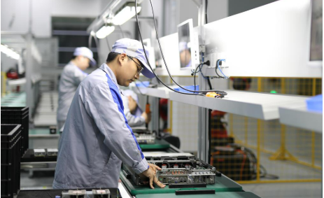 中國經(jīng)濟(jì)頂壓前行！四月成績單透出五大發(fā)展韌性