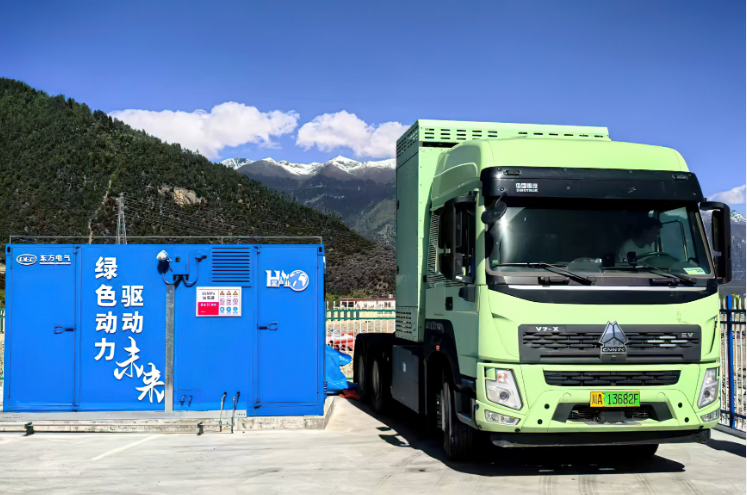 西藏首臺氫能重型卡車成功試車