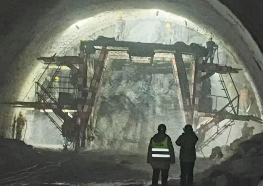 吉林全力推動(dòng)交通重大項(xiàng)目建設(shè)