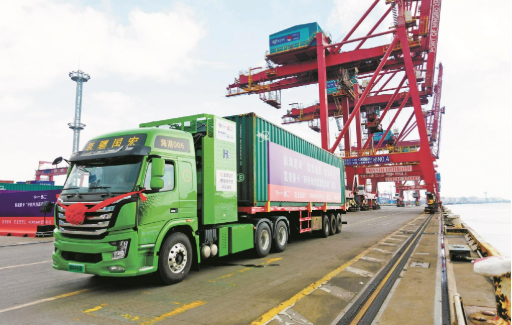 氫能重卡商業(yè)化應(yīng)用“掛擋加速”
