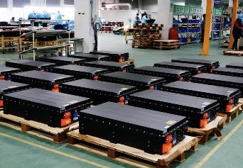 固態(tài)電池新標(biāo)準(zhǔn)落地 三維度重塑市場競爭格局