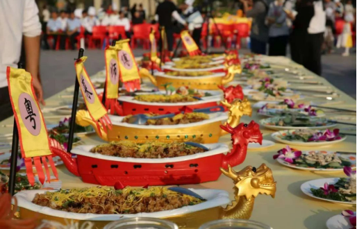 節(jié)日“集中”推動(dòng)消費(fèi)市場(chǎng)活力迸發(fā)