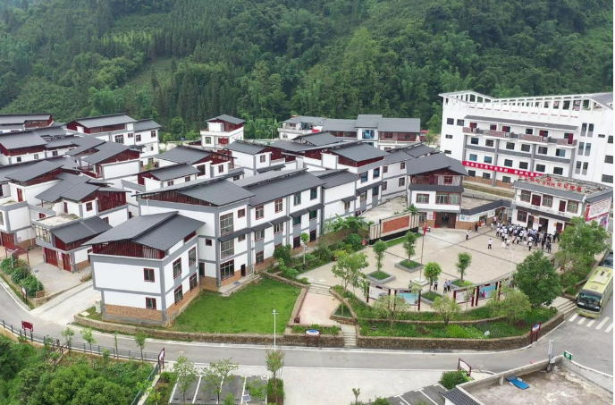 廣西開展易地扶貧安置點(diǎn)公共服務(wù)設(shè)施建設(shè)