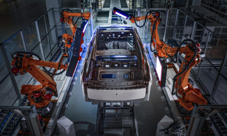 匠心鑄就旗艦 變革激發(fā)創(chuàng)新——從尊界誕生看江淮汽車深度轉(zhuǎn)型