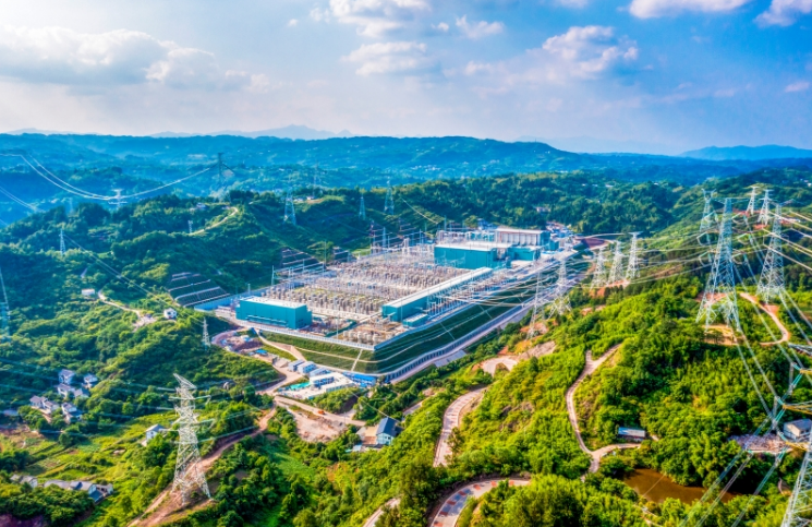 年送電超360億度！第三條“疆電外送”直流大動脈投產(chǎn)