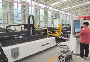 如何打造招商引資“強(qiáng)磁場(chǎng)”？江蘇宿遷探索出“場(chǎng)景+鏈?zhǔn)健毙履Ｊ?></a></div><!-- img end -->	<div   id=