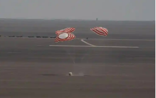 我國新一代載人飛船“夢(mèng)舟”零高度逃逸飛行試驗(yàn)取得圓滿成功