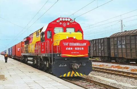 陸空并進(jìn) 通達(dá)全球——甘肅加力打造開(kāi)放“大通道”