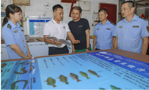 全國首單“名特優(yōu)新”個(gè)體工商戶專屬保險(xiǎn)在海南三沙落地