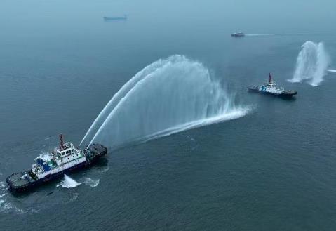 全國首艘氫電拖輪在青島港入列 填補多項國內(nèi)空白