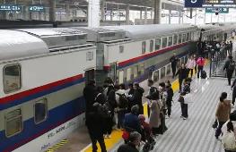 全國(guó)鐵路7月1日實(shí)行新列車運(yùn)行圖：“旅游專線”串聯(lián)景區(qū) 賞美景品民俗