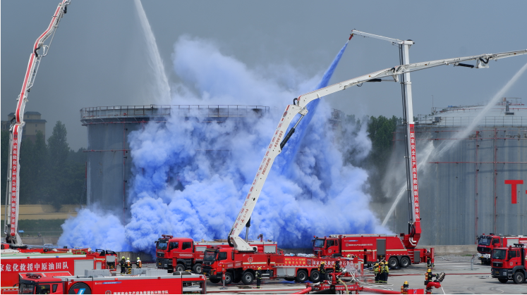 突破35項關(guān)鍵核心技術(shù) 實現(xiàn)100%國產(chǎn)化 新興際華集團(tuán)參加“應(yīng)急使命·2025”演習(xí)
