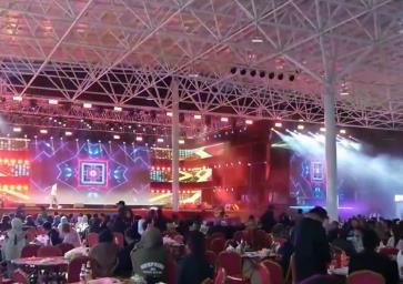 夜經(jīng)濟(jì)蓬勃、首發(fā)經(jīng)濟(jì)火熱、“AI+消費(fèi)”升級……多“彩”業(yè)態(tài)秀出經(jīng)濟(jì)新動能