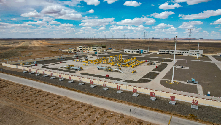 西氣東輸四線（吐魯番至中衛(wèi)段）全線貫通投產(chǎn)