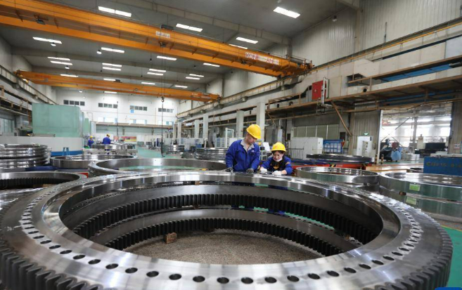第8000臺國產(chǎn)風(fēng)機(jī)主軸承下線 風(fēng)電核心大部件國產(chǎn)替代再上新臺階