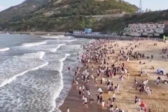 暑期消費(fèi)“熱”起來 多地業(yè)態(tài)創(chuàng)新點(diǎn)燃夏日經(jīng)濟(jì)引擎