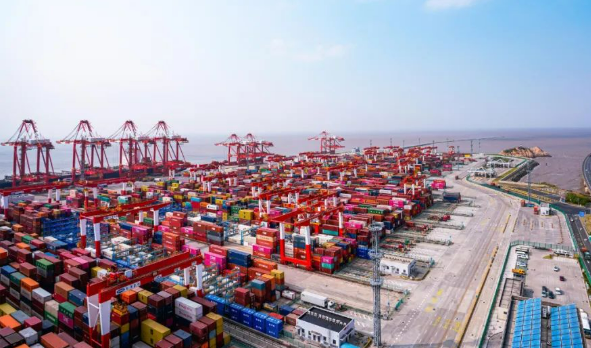 復(fù)制推廣上海自貿(mào)試驗區(qū)77條試點措施 更大范圍釋放制度創(chuàng)新紅利