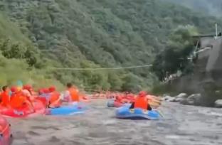 夏日消暑經(jīng)濟(jì)花樣上新 “避暑+文化+潮流”跨界融合多業(yè)態(tài)消費火熱