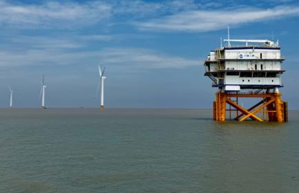 我國離岸距離最遠(yuǎn)海上風(fēng)電項目首批機組發(fā)電
