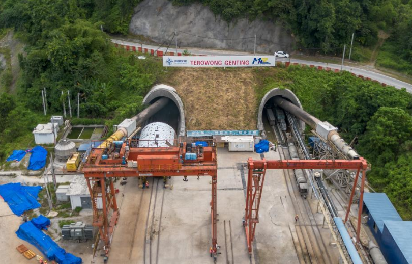 中企承建的馬來(lái)西亞?wèn)|海岸鐵路項(xiàng)目全部隧道貫通