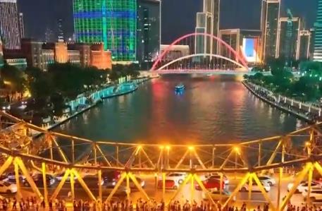 上半年消費亮點不斷涌現(xiàn) 經(jīng)濟“新引擎”作用持續(xù)增強