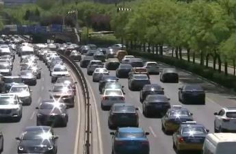 促消費政策發(fā)力顯效 上半年我國汽車產(chǎn)銷量均超1500萬輛