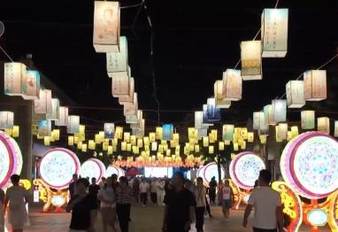 武術(shù)+非遺+夜游！多元化、沉浸式消費(fèi)場(chǎng)景點(diǎn)亮古鎮(zhèn)夜經(jīng)濟(jì)