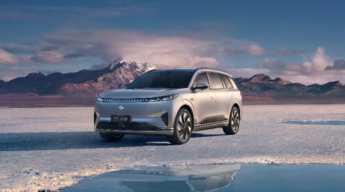 告別擁擠！eπ008六座版：真三排大空間，讓全家舒享每一程