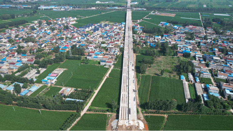 中交三航局長修高速三標(biāo)段一工區(qū)梁板架設(shè)全部完成