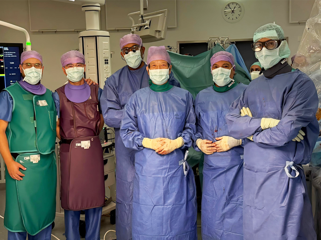 智啟中國，術通歐亞！從先健CS弓部三分支重建系統(tǒng)瑞士首植到原創(chuàng)技術中亞“絲路”共“健”