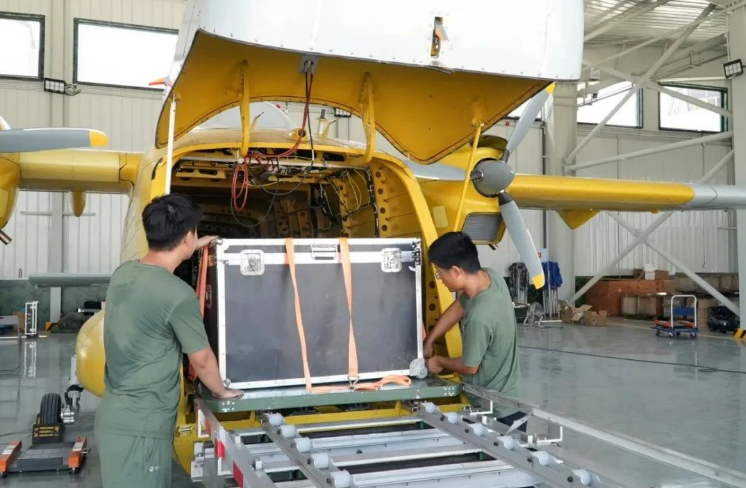 YH-1000無人運輸機成功完成重慶復雜地形載貨驗證飛行