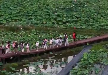 各地文旅“打開方式”花樣翻新 不斷激發(fā)“夏日經(jīng)濟(jì)”消費(fèi)新活力