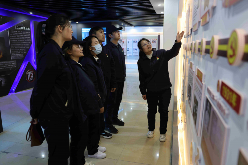 從“消失”到“閃亮”：楚雄復(fù)烤廠團(tuán)支部的青春突圍與成長(zhǎng)之路