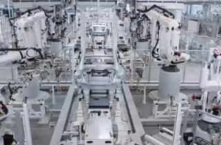 1至7月汽車產(chǎn)銷量同比實(shí)現(xiàn)兩位數(shù)增長