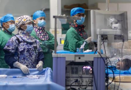 醫(yī)療人才“組團(tuán)式”援藏提質(zhì)增效 診療水平再上新臺(tái)階