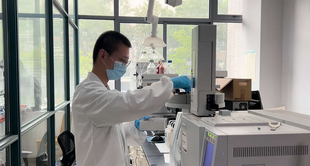 江南大學小鼠試驗研究發(fā)現：集成灶對油煙所致肺部損傷具有顯著且全面的保護作用