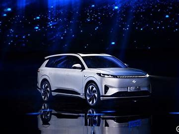 “需求直通+高效決策！東風奕派‘鐵三角’機制重塑央企創(chuàng)新力”