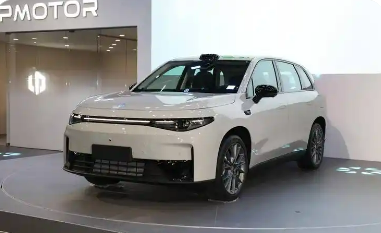 零跑C10全球交付量累計(jì)突破15萬臺(tái)