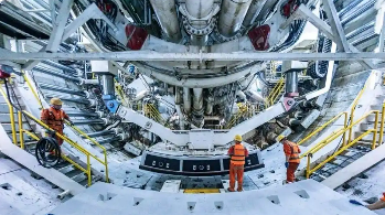 “山河號”創(chuàng)造17米級盾構(gòu)施工世界紀錄