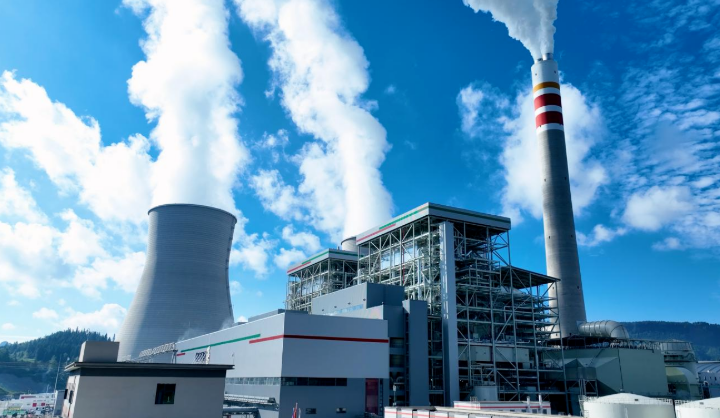 世界首臺(tái)套660兆瓦超超臨界雙拱型燃煤機(jī)組投運(yùn)