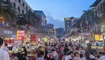 “夏日經(jīng)濟(jì)”成8月消費(fèi)關(guān)鍵詞 避暑游、文博熱亮點(diǎn)頻出