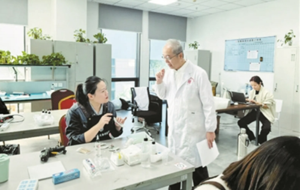 京津冀三地?cái)y手培養(yǎng)青年文物工匠