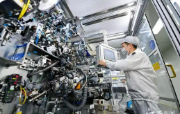 江西：“智改數(shù)轉(zhuǎn)”培育產(chǎn)業(yè)轉(zhuǎn)型升級(jí)新動(dòng)能