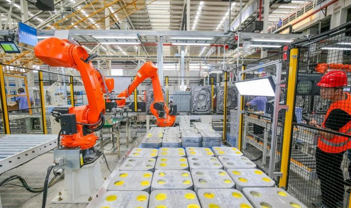 美的洗衣機(jī)荊州工廠獲WRCA首個智能體工廠認(rèn)證 可徹底實(shí)現(xiàn)黑燈工廠自主作業(yè)