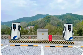 打通補(bǔ)能“最后一公里” 充電樁下鄉(xiāng)亟待提速