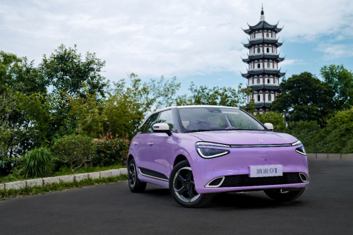 日常代步新標(biāo)桿！東風(fēng)奕派納米 01：以精致顏值定義通勤新體驗(yàn)